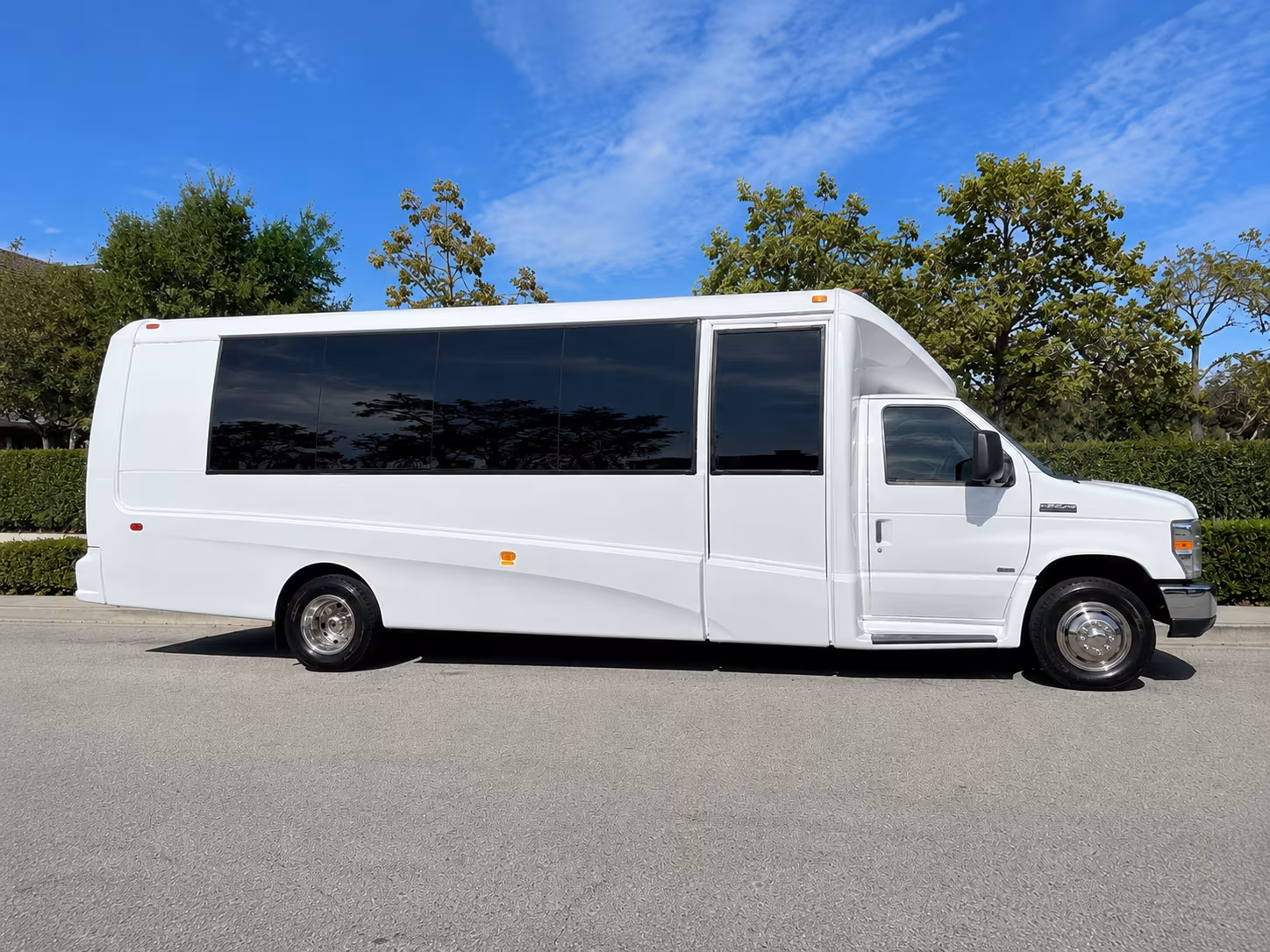 bus rentals for corporate sporting events and team outings in the tri cities