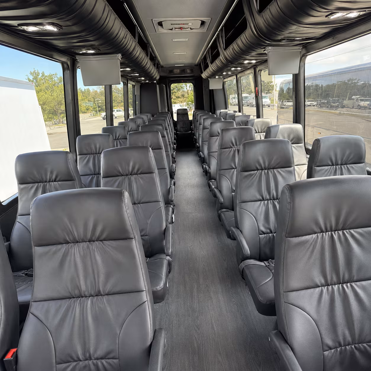 charter buses for large group wine tours across the columbia valley ava