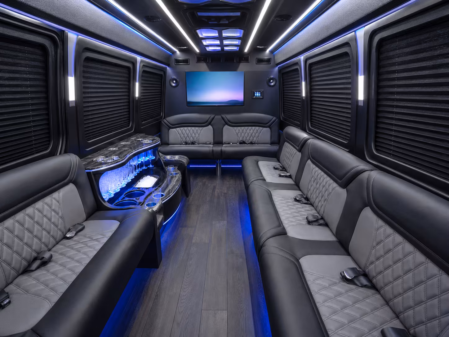 richland 18 passenger party bus