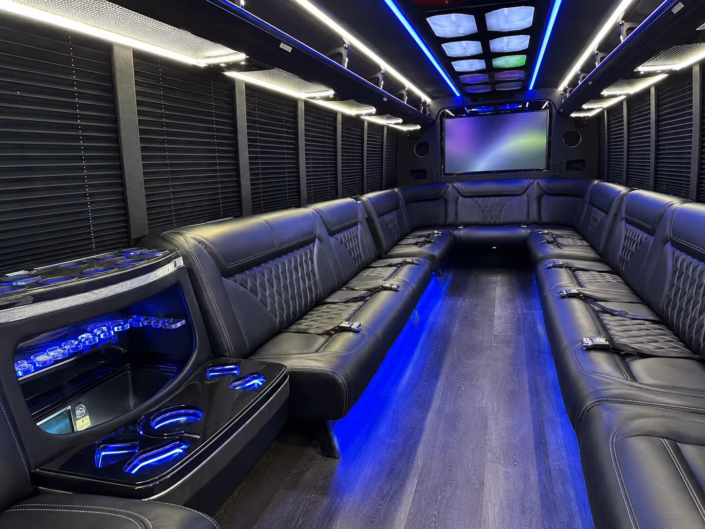 richland 20 passenger party bus inside