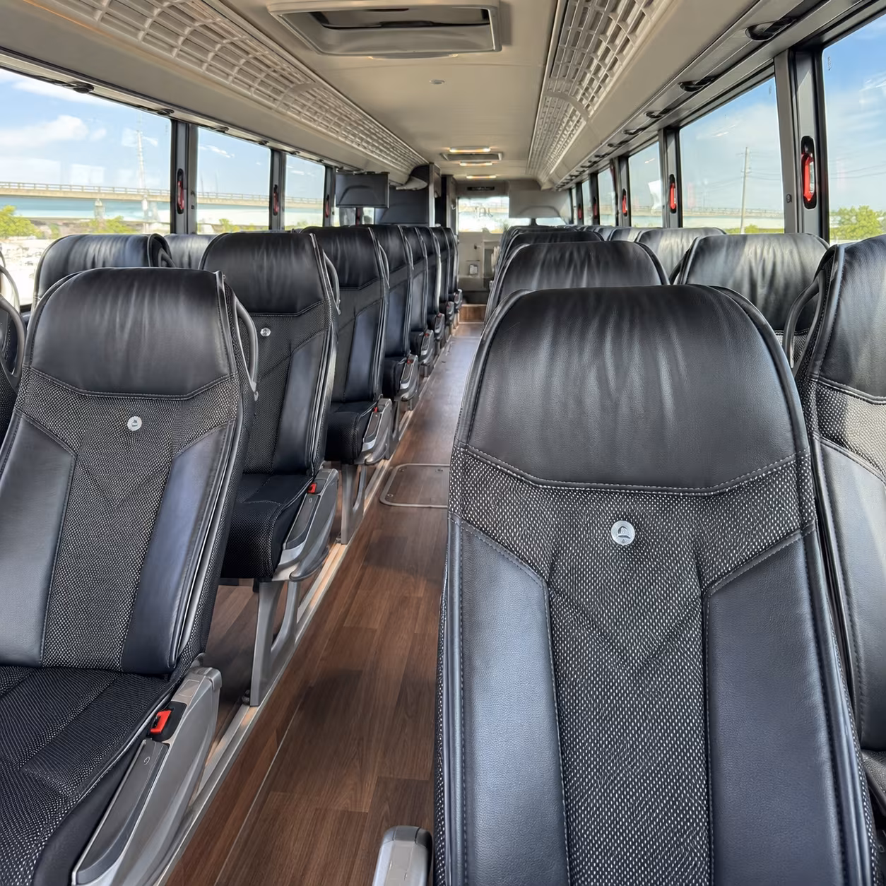 weekly worship shuttle buses for richland congregations